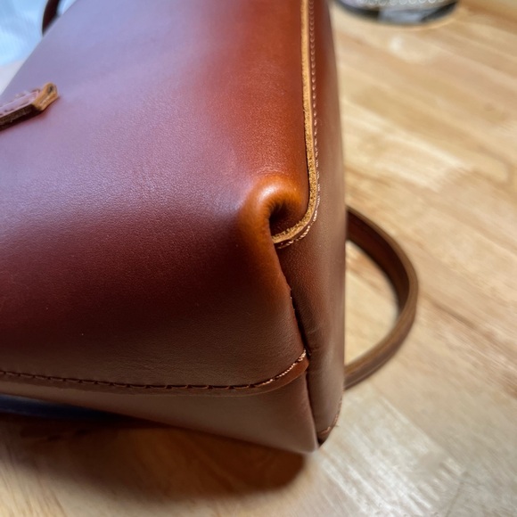 Portland Leather Amelie Chestnut Shoulder Bag - Picture 8 of 8